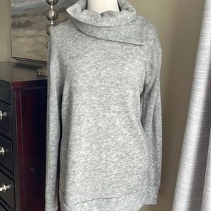 Kavu womens polyester cowl neck, sweater, size XL